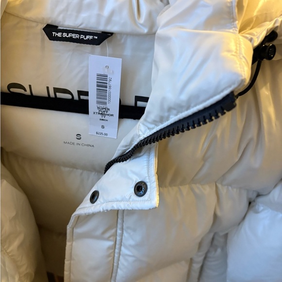 Aritzia Super Puff Xshorty Jacket birch hi gloss - Picture 5 of 6